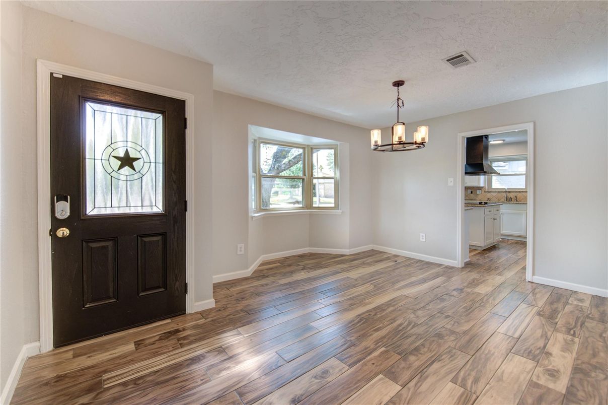 Chandelier, Empty room, Interior, Pendant Lights, Wood Texture Flooring