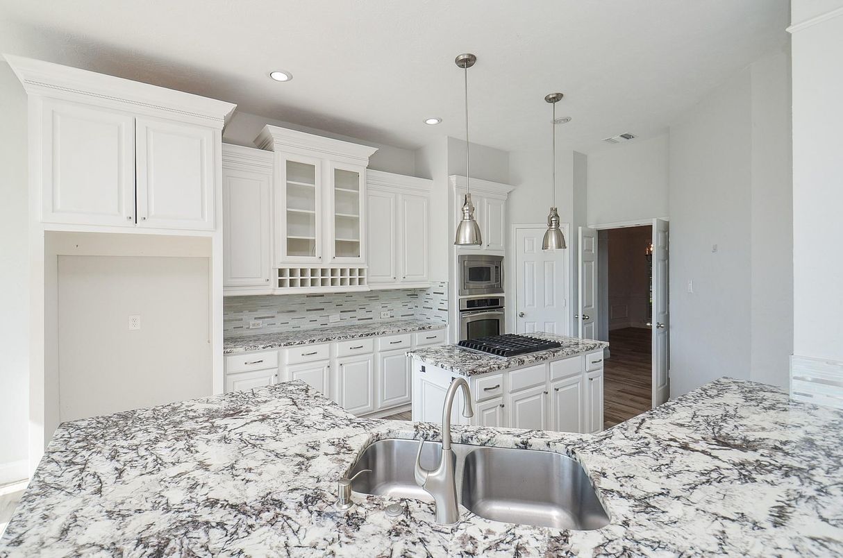 Interior, Kitchen, Pendant Lights, Recessed Lighting