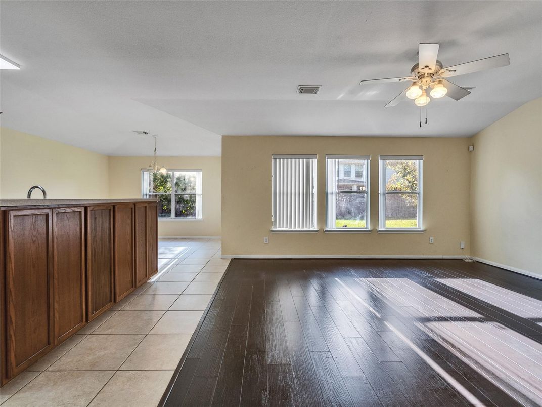 Empty room, Interior, Pendant Lights, Wood Texture Flooring