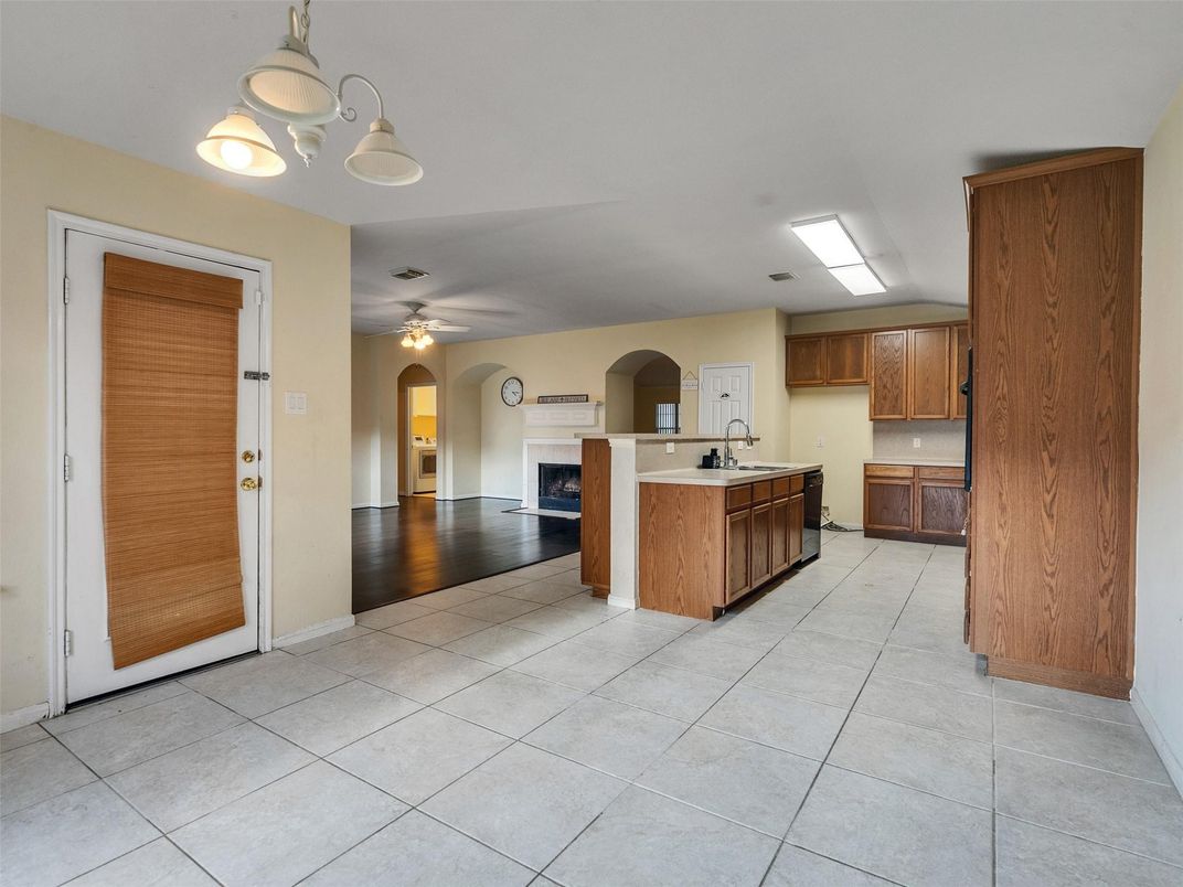 Fireplace, Interior, Kitchen