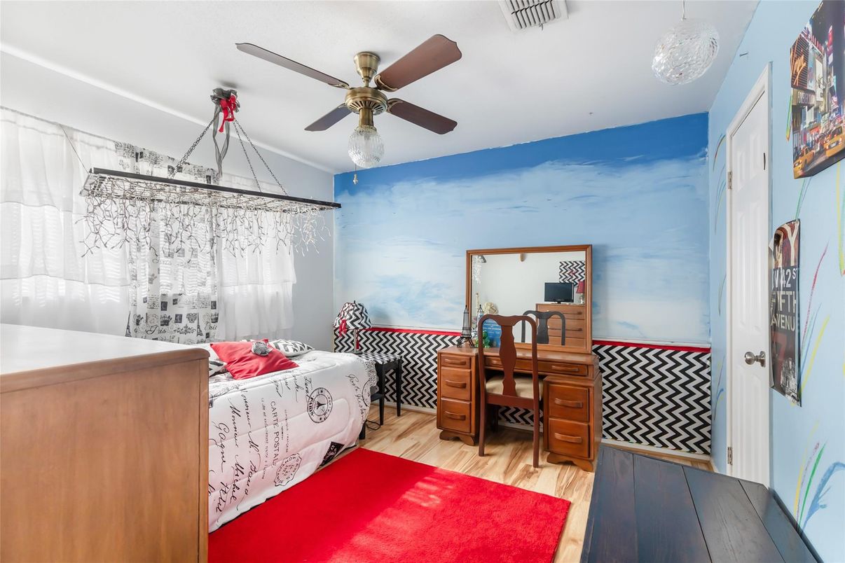 Bedroom, Home Office, Interior, Pendant Lights, Wood Texture Flooring