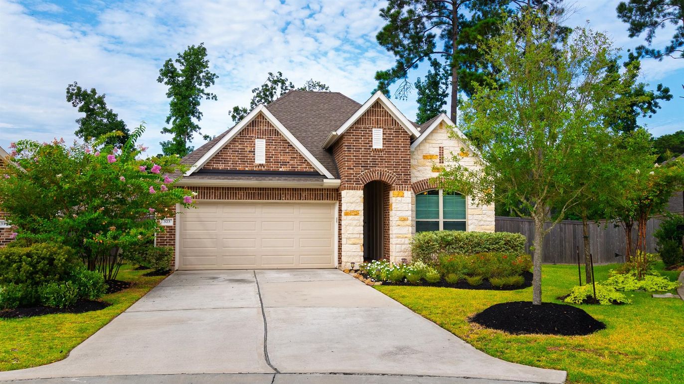 Attached, Exterior, Facade, Brick Facade, Brick Traditional