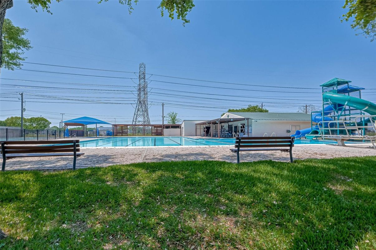 Backyard, Exterior, Playground, Pool