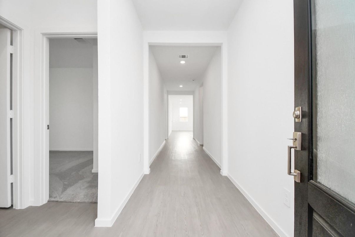 Interior, Recessed Lighting, Wood Texture Flooring