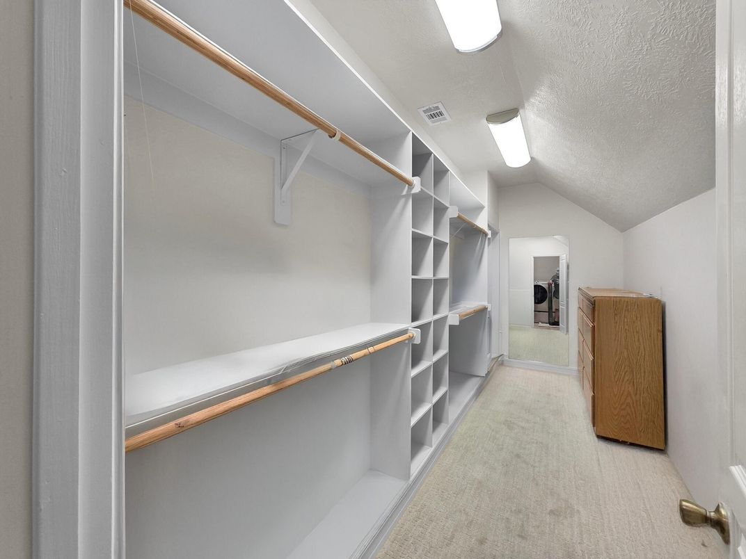 Interior, Walk-in Closets