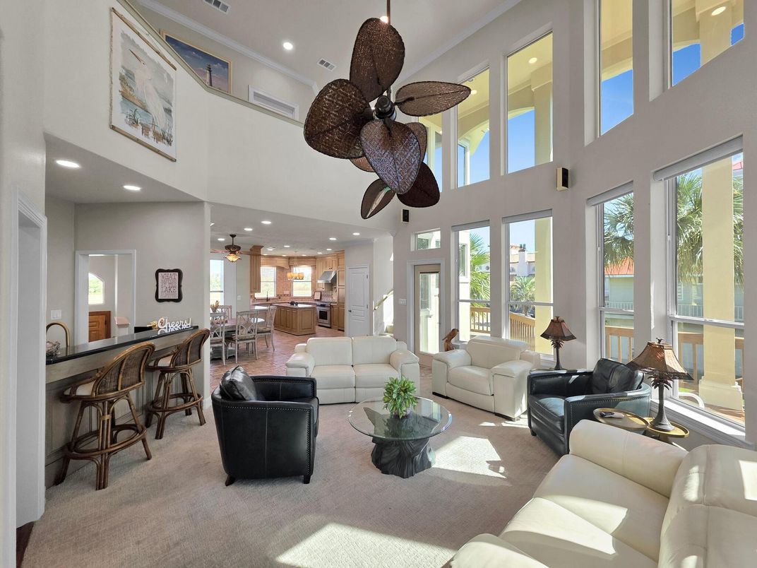 Dining room, Interior, Kitchen, Living room, Pendant Lights, Recessed Lighting