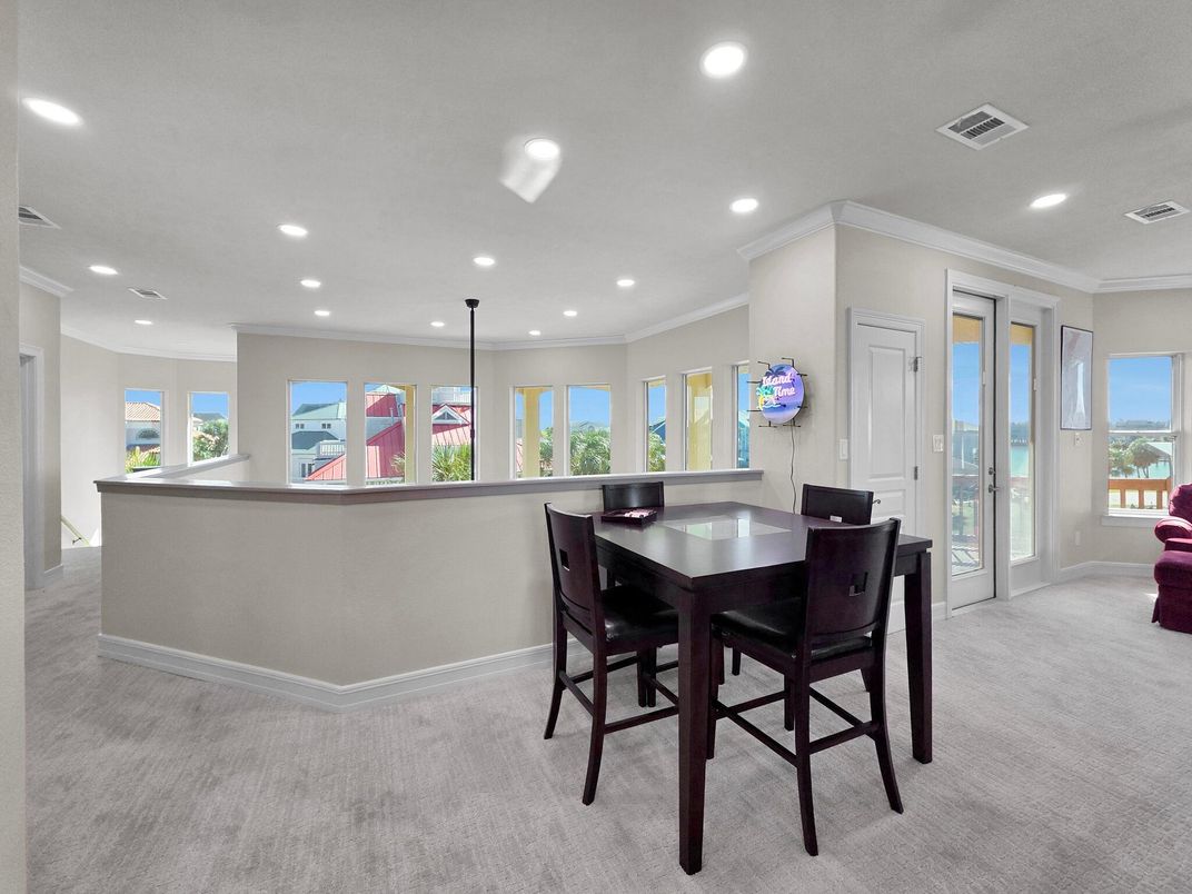 Dining room, Interior, Recessed Lighting