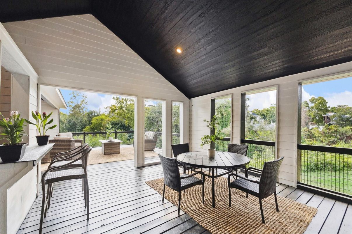 Dining room, Interior, Recessed Lighting, Sun Room, Wood Texture Flooring