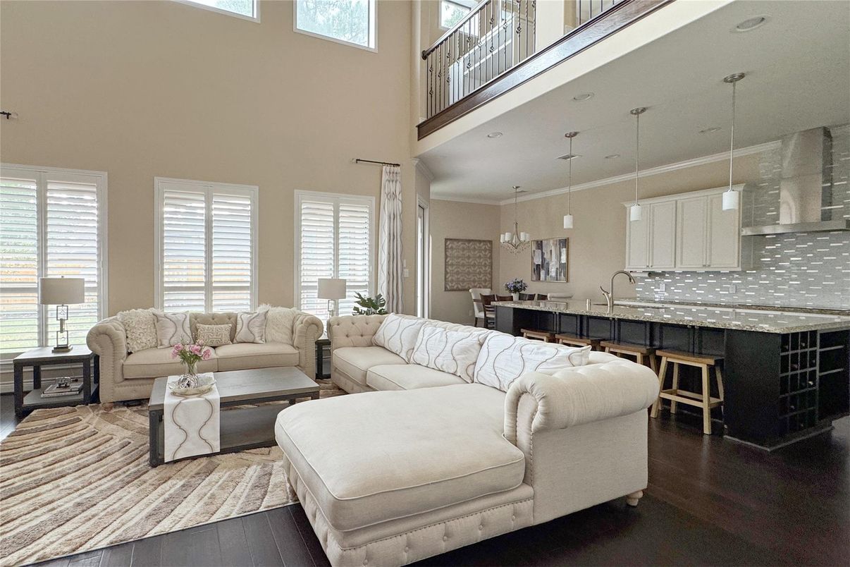 Dining room, Interior, Living room, Pendant Lights, Wood Texture Flooring