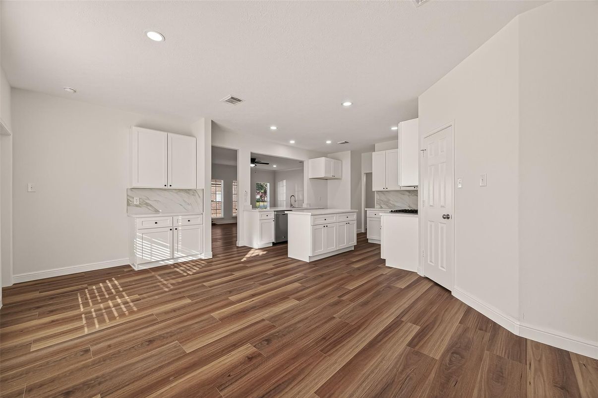 Interior, Kitchen, Recessed Lighting, Wood Texture Flooring