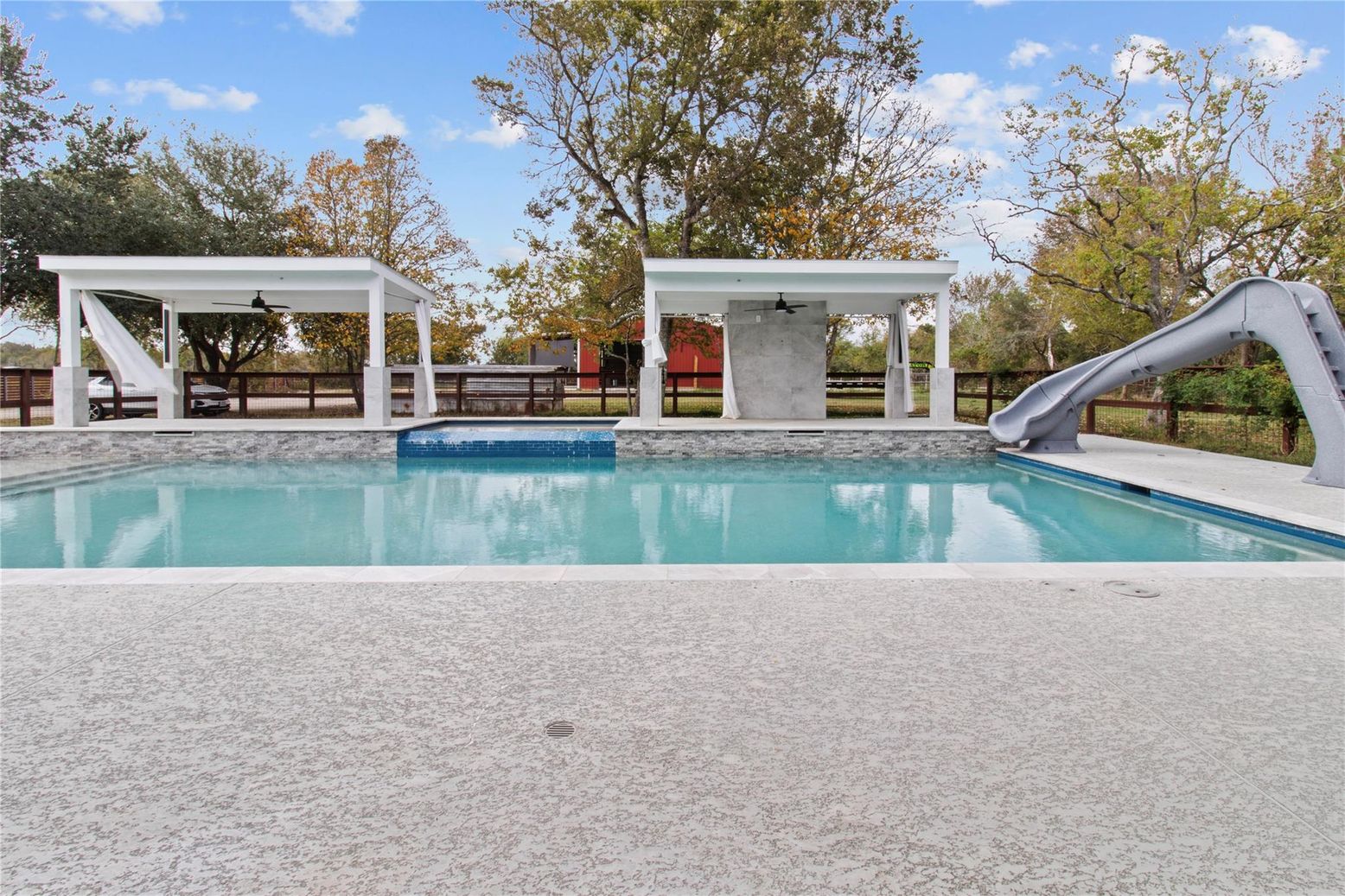 Exterior, Playground, Pool