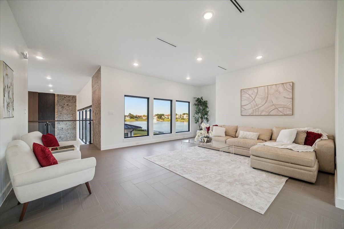 Interior, Living room, Recessed Lighting, Water, Wood Texture Flooring