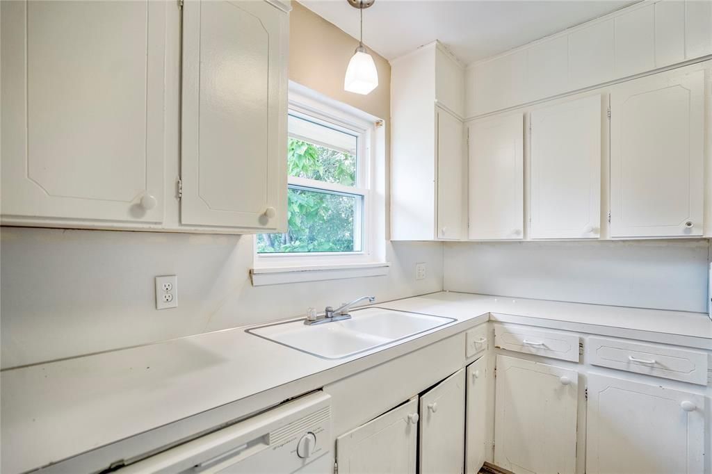 Interior, Kitchen, Pendant Lights