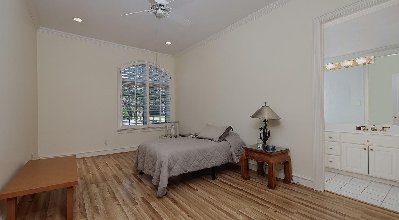 Bathroom, Bedroom, Interior, Recessed Lighting, Wood Texture Flooring