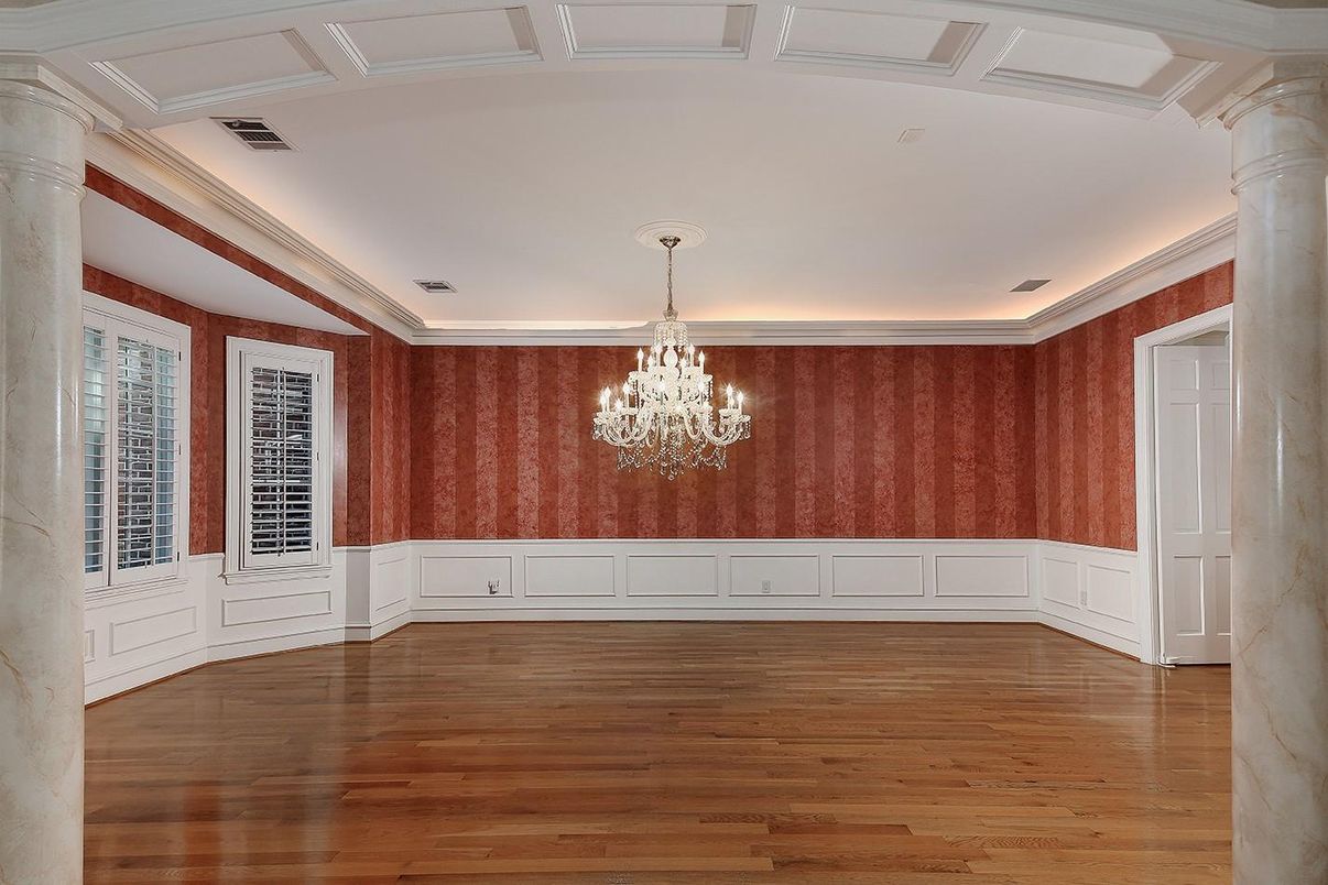 Chandelier, Empty room, Interior, Wood Texture Flooring