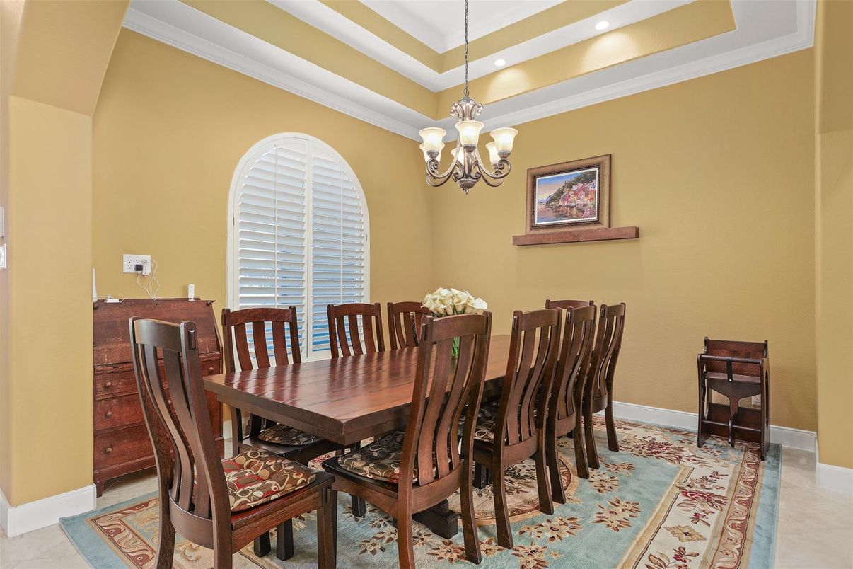 Chandelier, Dining room, Interior, Recessed Lighting