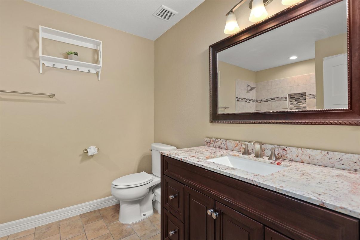 Bathroom, Interior, Recessed Lighting