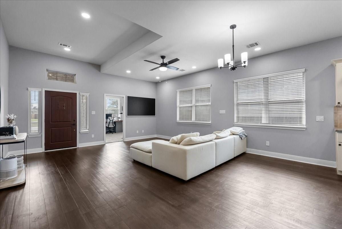 Interior, Living room, Pendant Lights, Recessed Lighting, Wood Texture Flooring