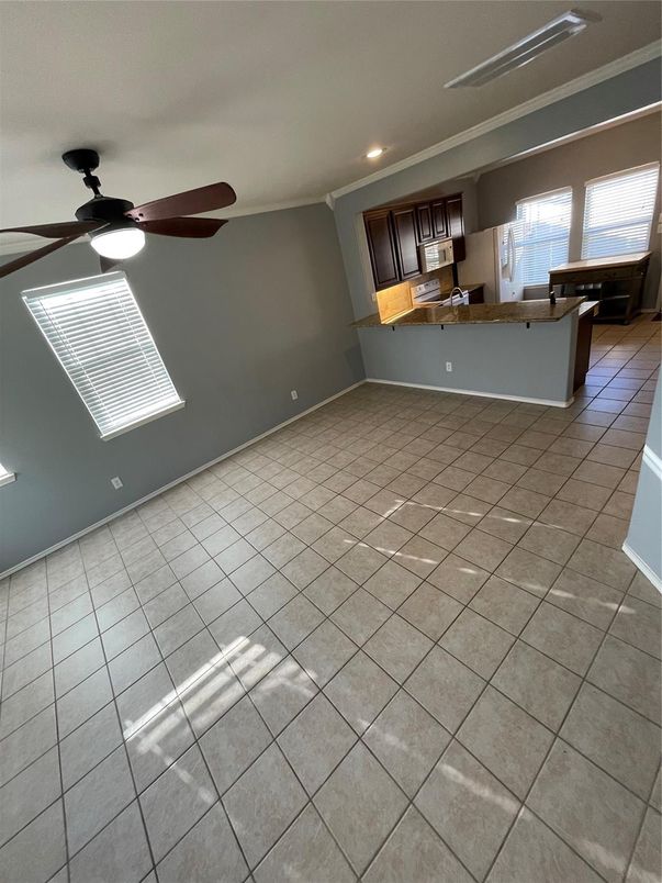 Empty room, Interior, Kitchen, Recessed Lighting