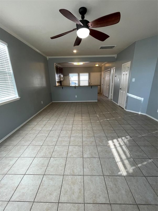 Empty room, Interior, Recessed Lighting