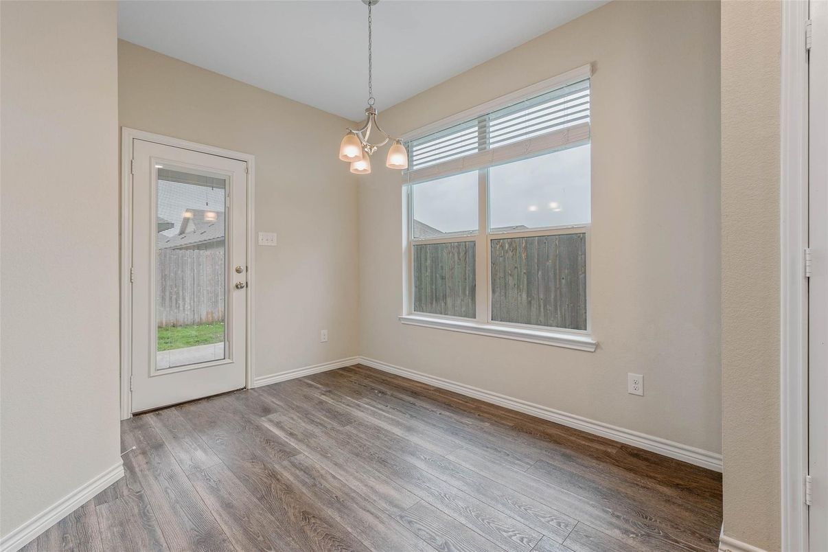 Empty room, Interior, Pendant Lights, Wood Texture Flooring