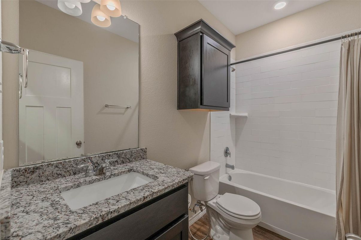 Bathroom, Interior, Recessed Lighting, Wood Texture Flooring