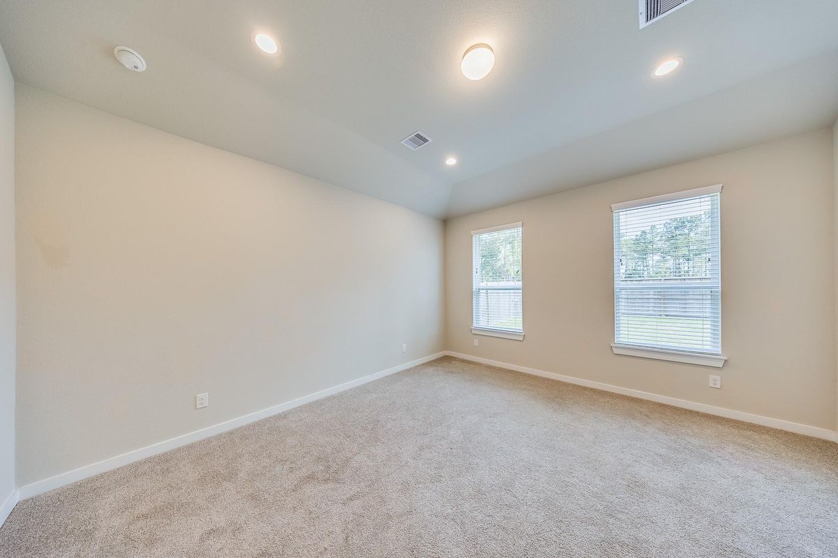 Empty room, Interior, Recessed Lighting