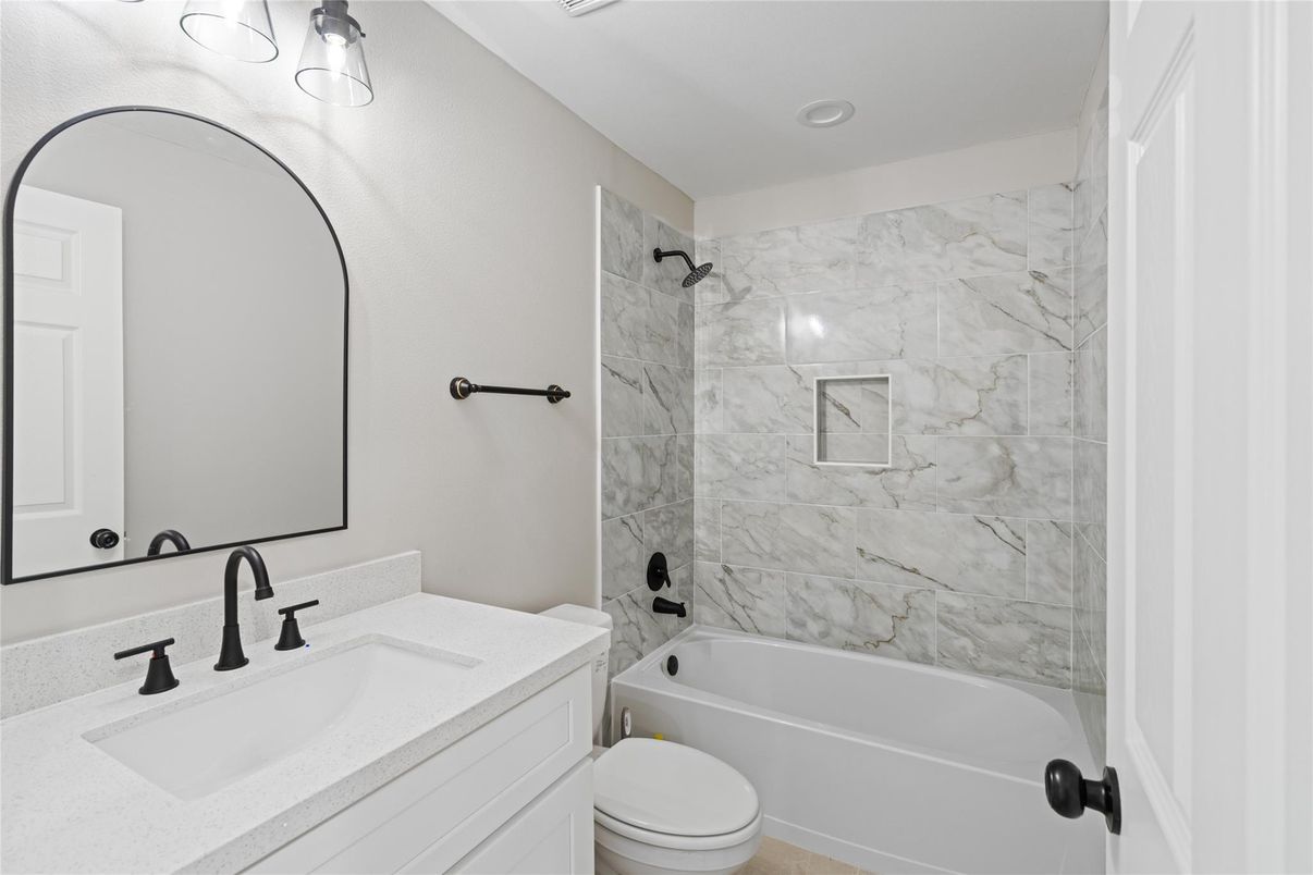 Bathroom, Interior, Marble Walls, Recessed Lighting