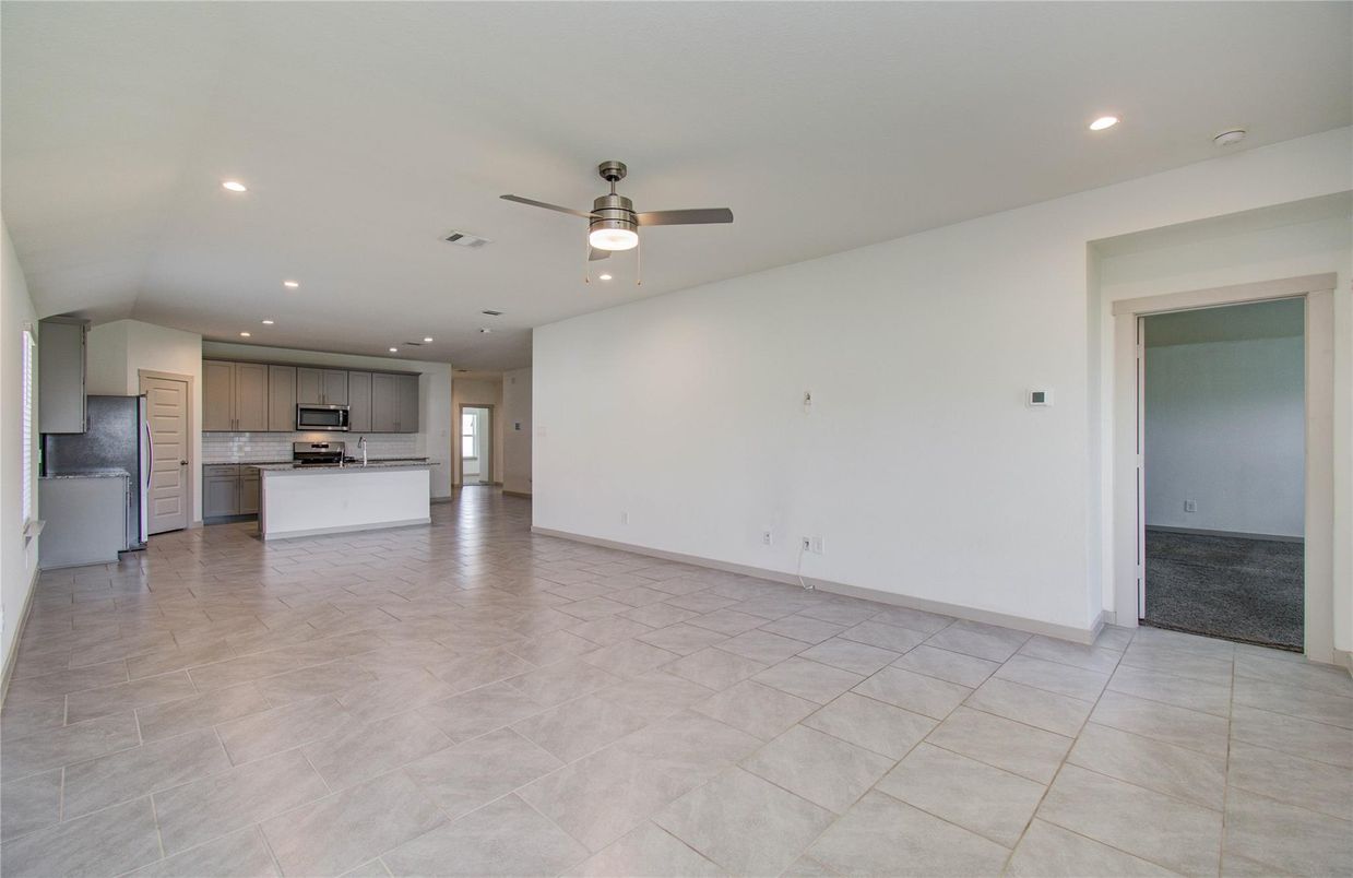 Empty room, Interior, Kitchen, Recessed Lighting