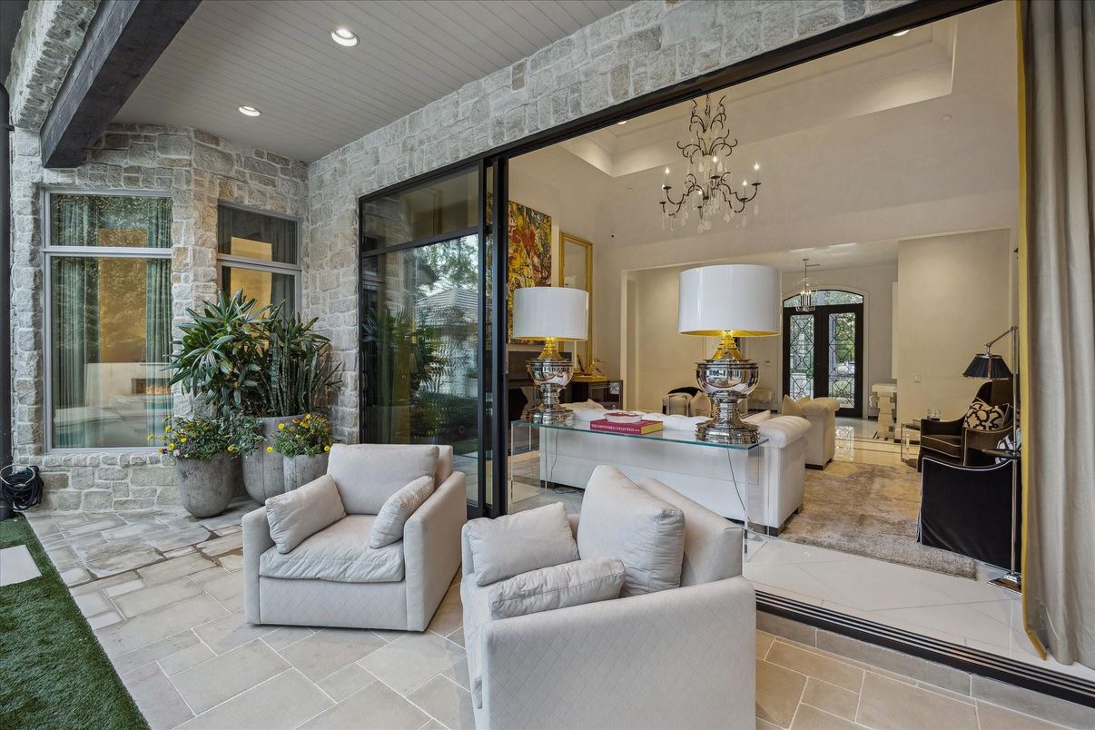 Interior, Living room, Recessed Lighting, Stone Walls