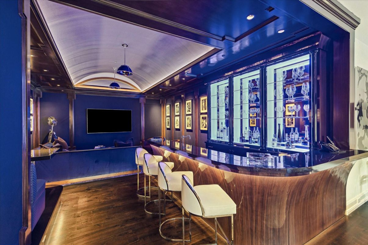 Interior, Pendant Lights, Recessed Lighting, Wood Texture Flooring