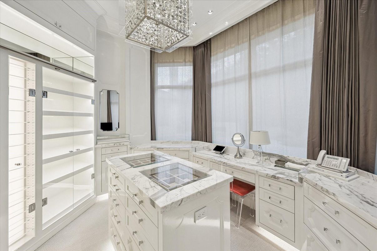 Bathroom, Interior, Pendant Lights, Recessed Lighting