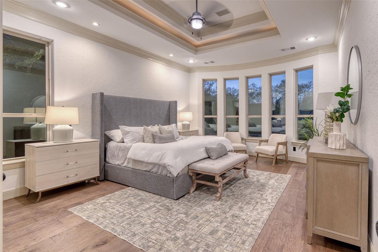 Bedroom, Interior, Recessed Lighting, Wood Texture Flooring