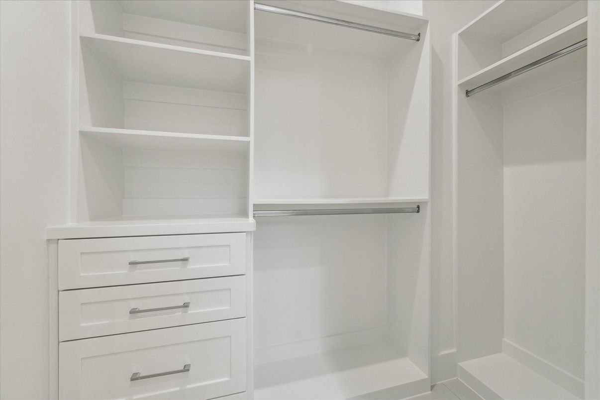 Interior, Walk-in Closets