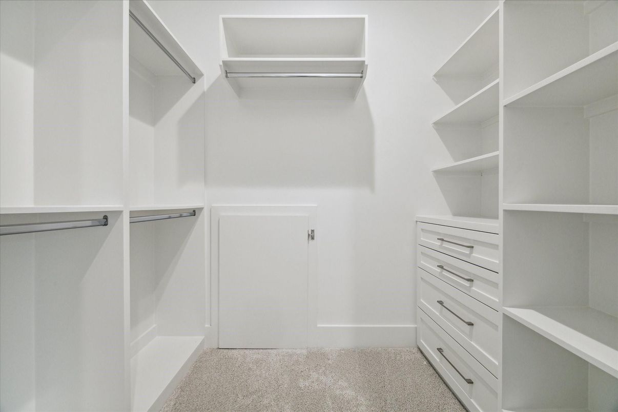 Interior, Walk-in Closets