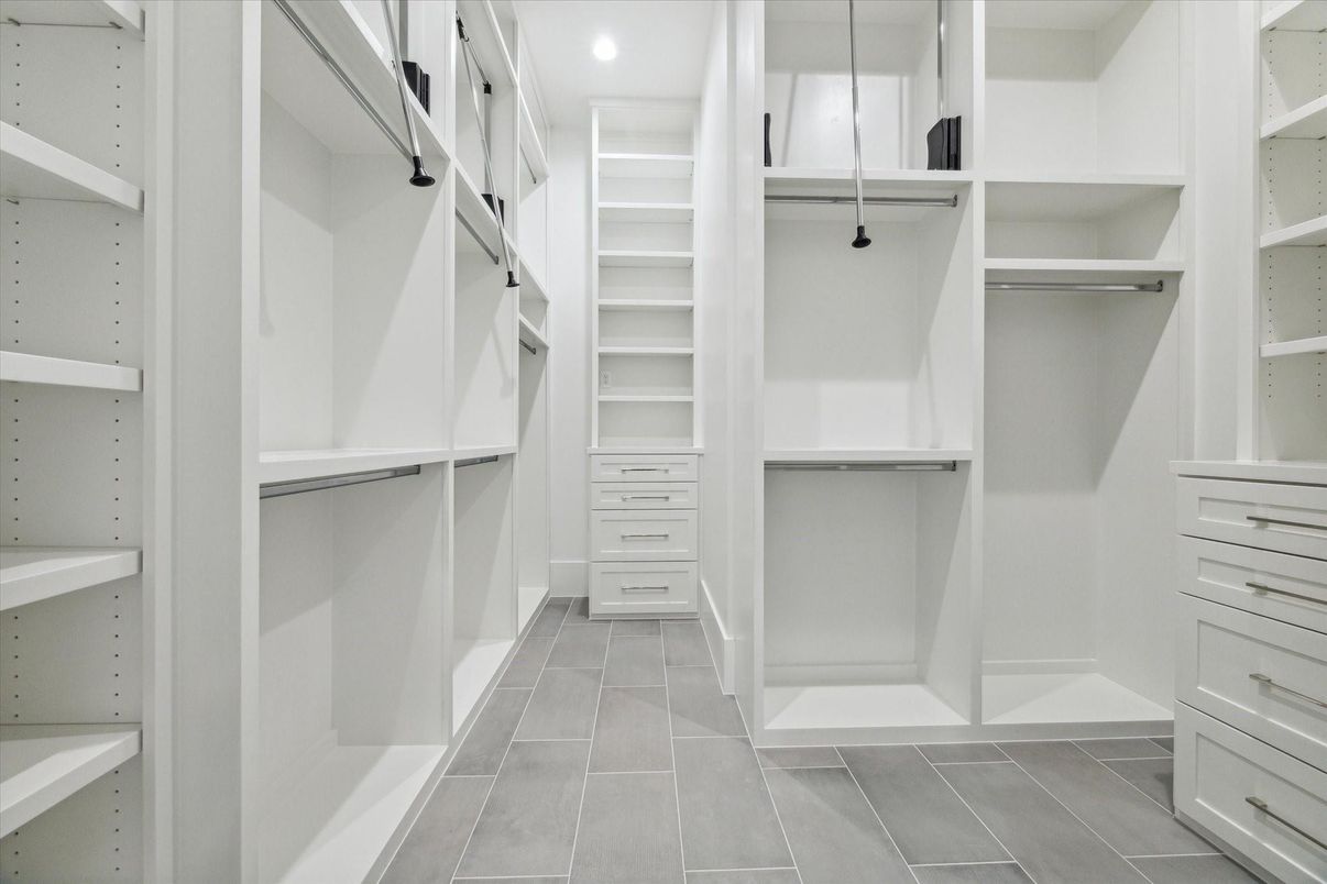 Interior, Recessed Lighting, Walk-in Closets