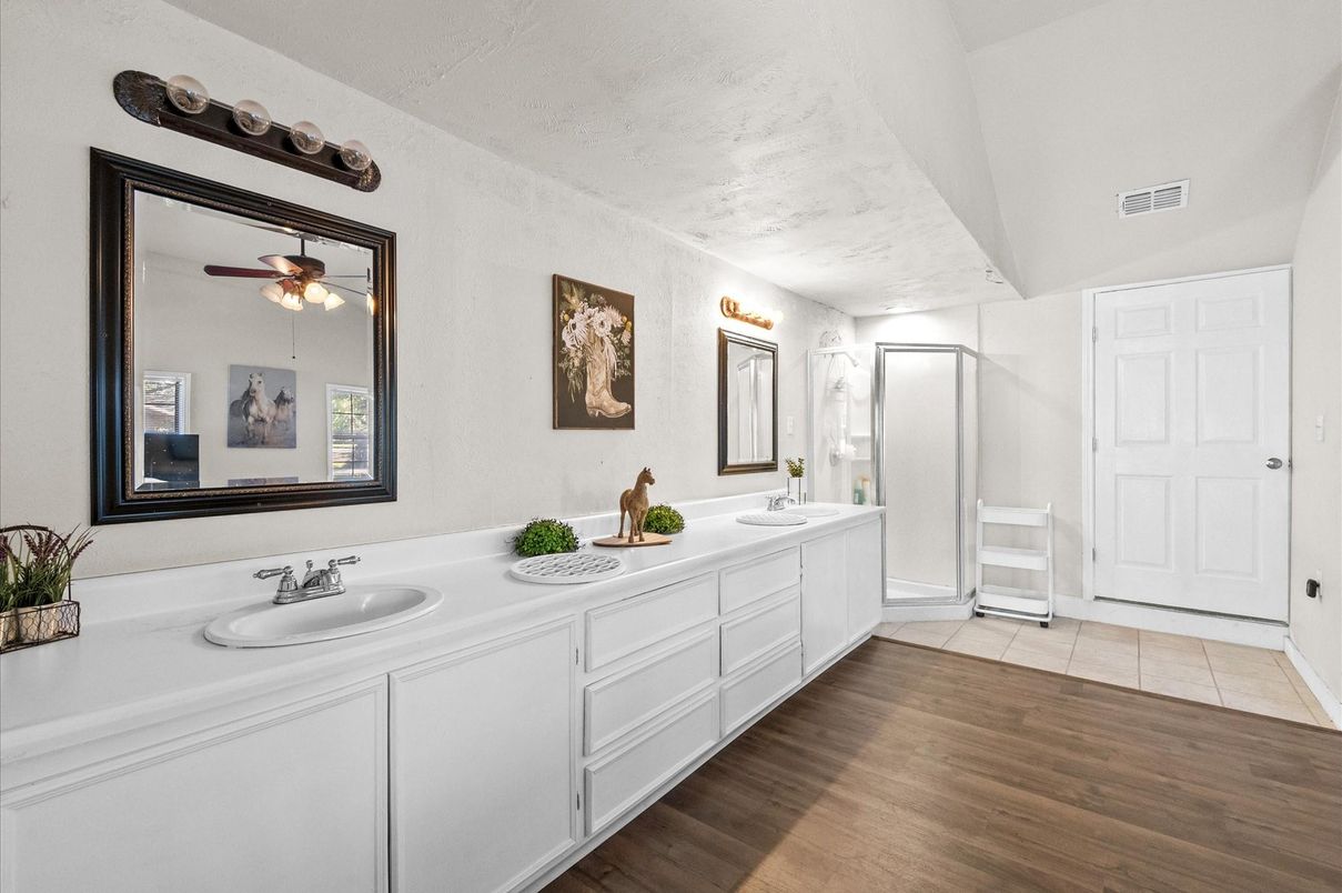 Bathroom, Dual Sink Vanities, Interior, Wood Texture Flooring