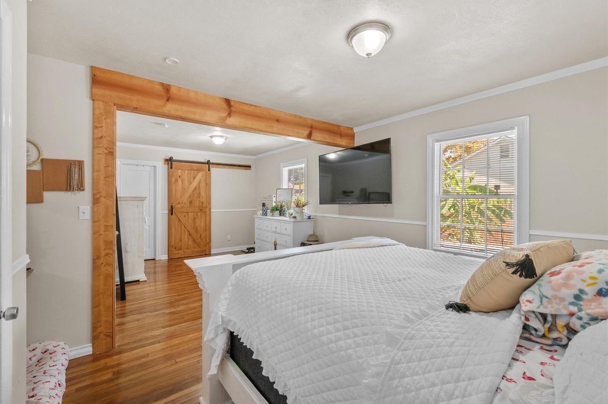 Bedroom, Interior, Wooden Beams, Wood Texture Flooring