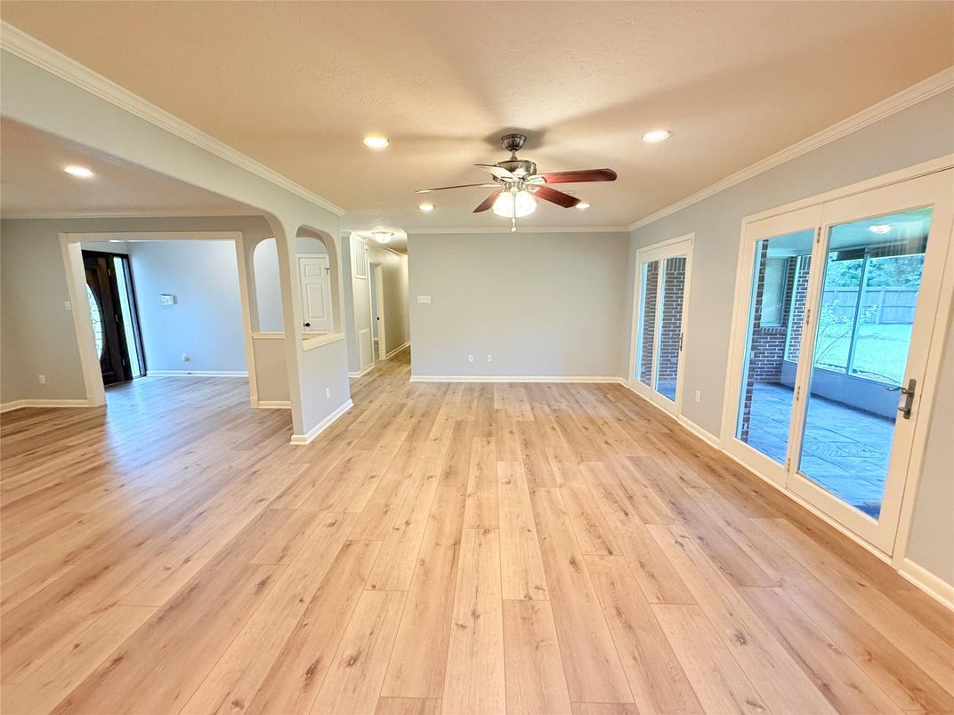 Empty room, Interior, Recessed Lighting, Wood Texture Flooring