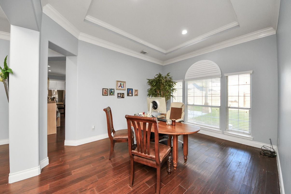 Dining room, Interior, Recessed Lighting, Wood Texture Flooring