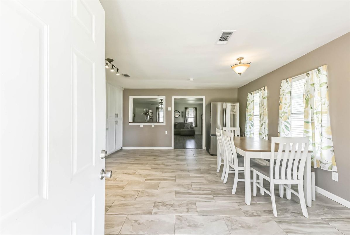 Dining room, Interior, Marble