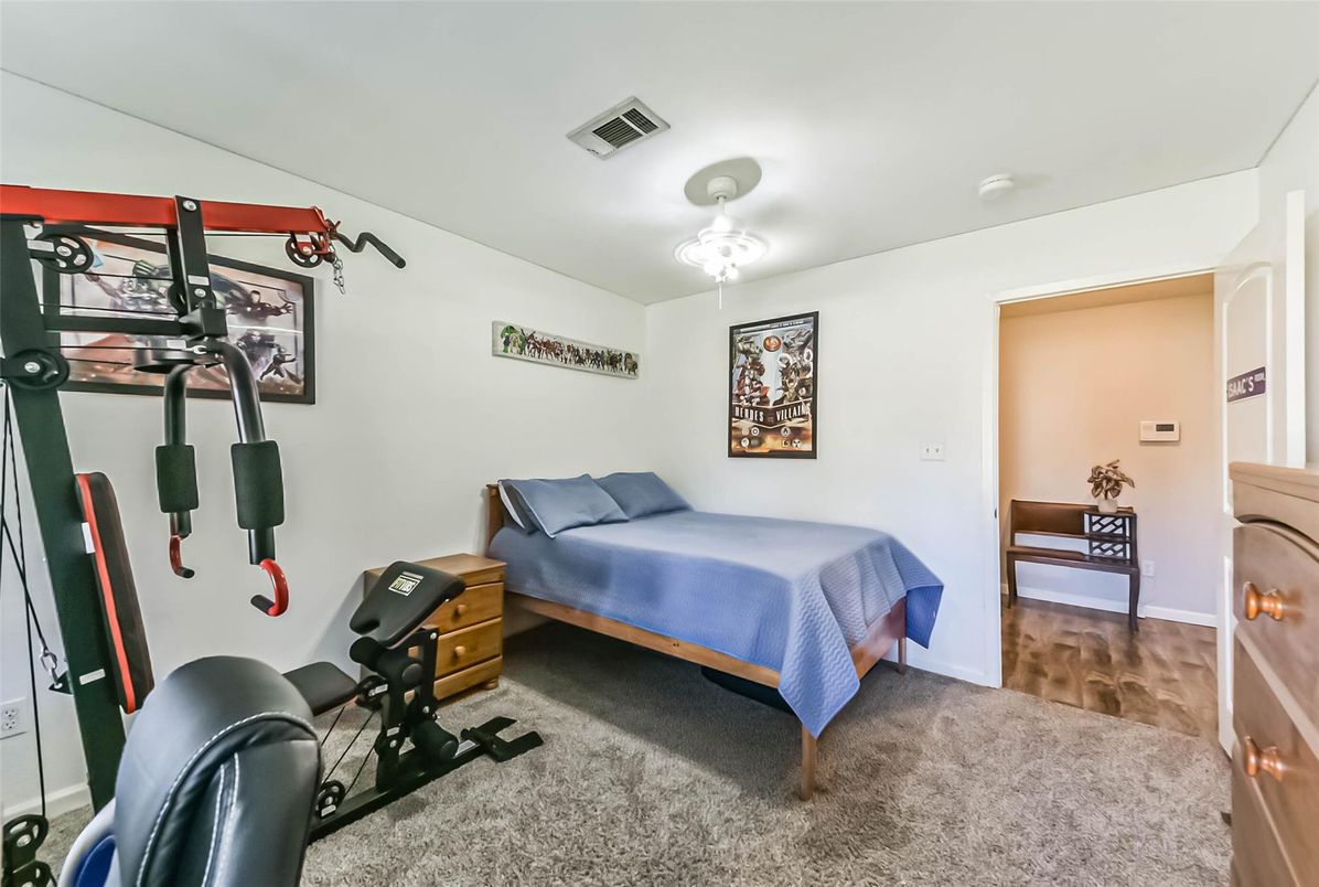 Bedroom, Fitness Equipment, Interior, Wood Texture Flooring