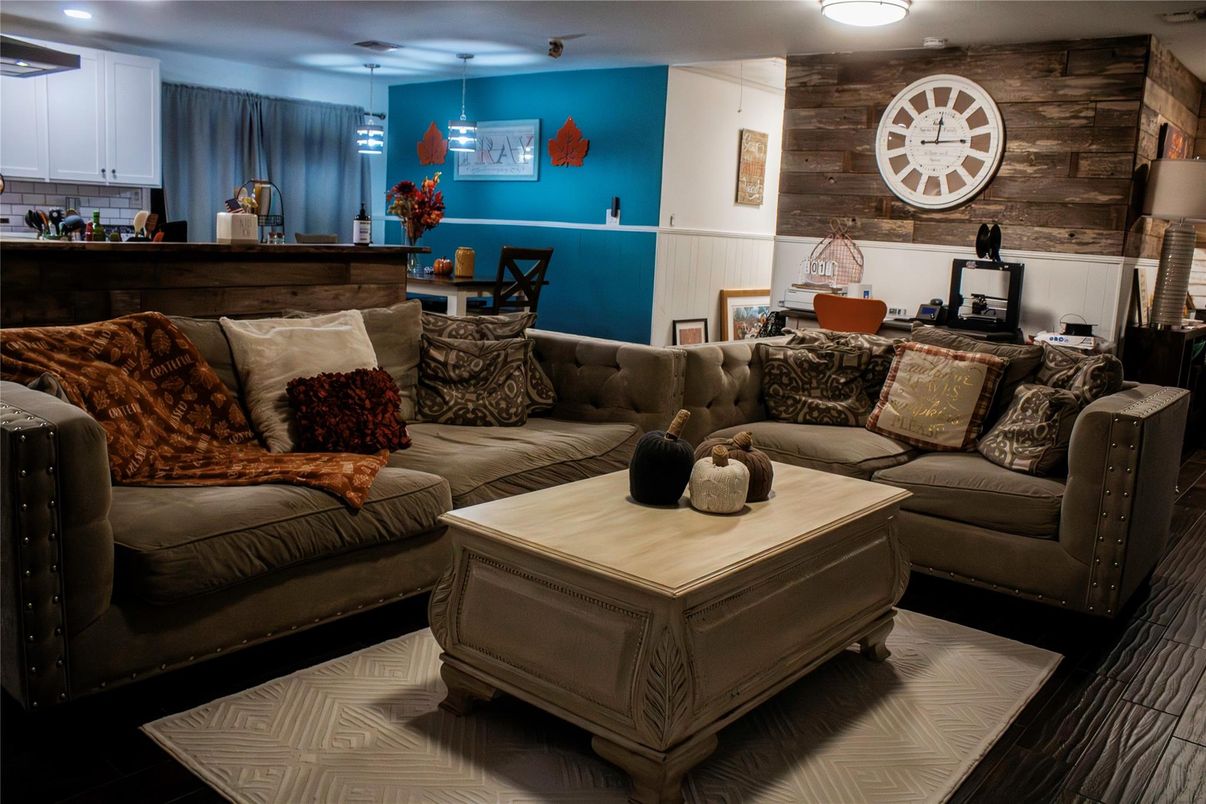Dining room, Interior, Living room, Pendant Lights, Wooden Walls