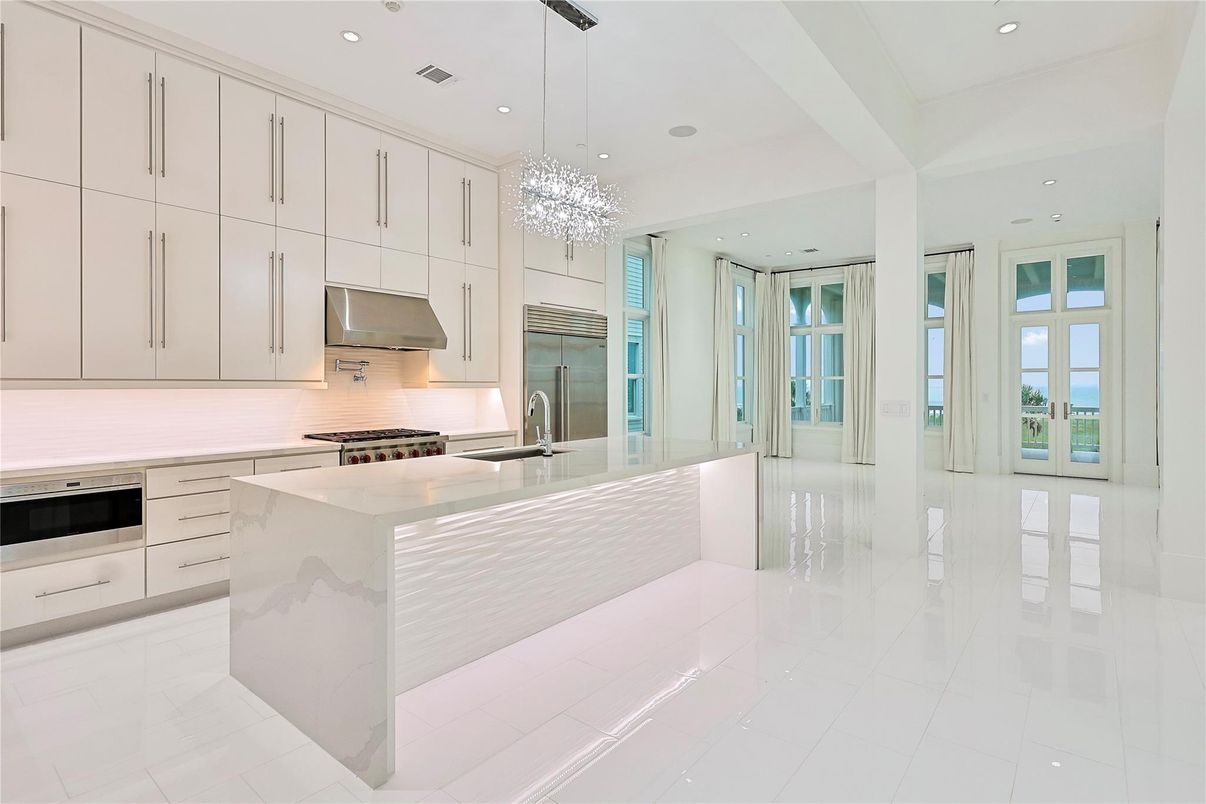 Chandelier, Interior, Kitchen, Pendant Lights, Recessed Lighting, Stainless Steel Appliances, Water
