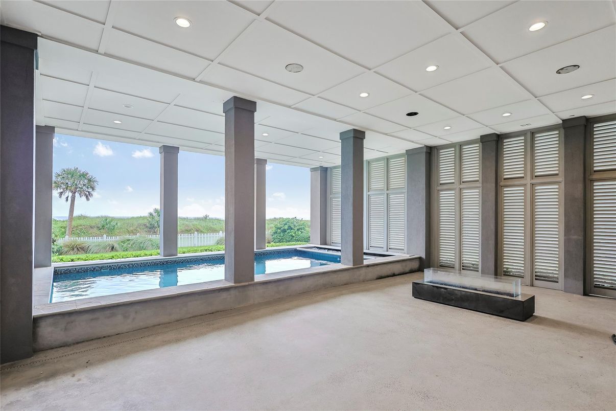 Interior, Recessed Lighting