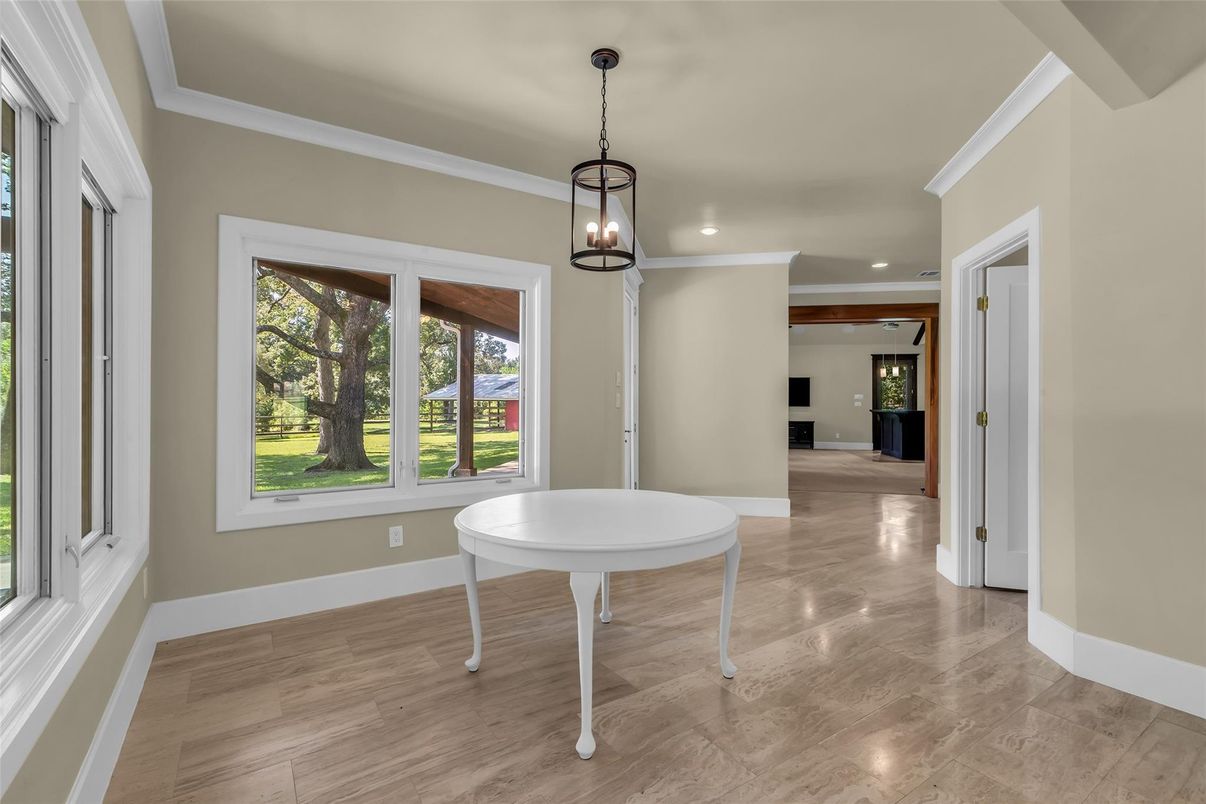 Interior, Pendant Lights, Recessed Lighting, Wood Texture Flooring
