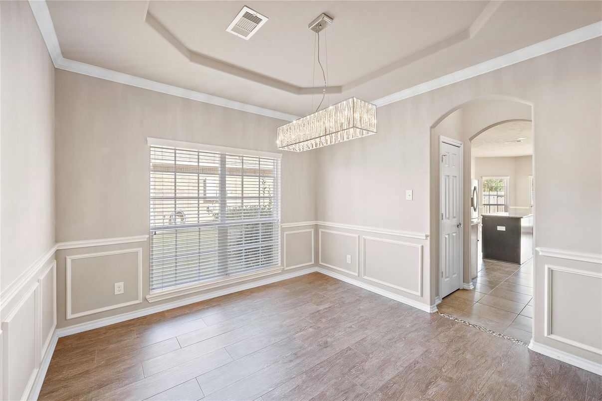 Chandelier, Empty room, Interior, Pendant Lights, Wood Texture Flooring