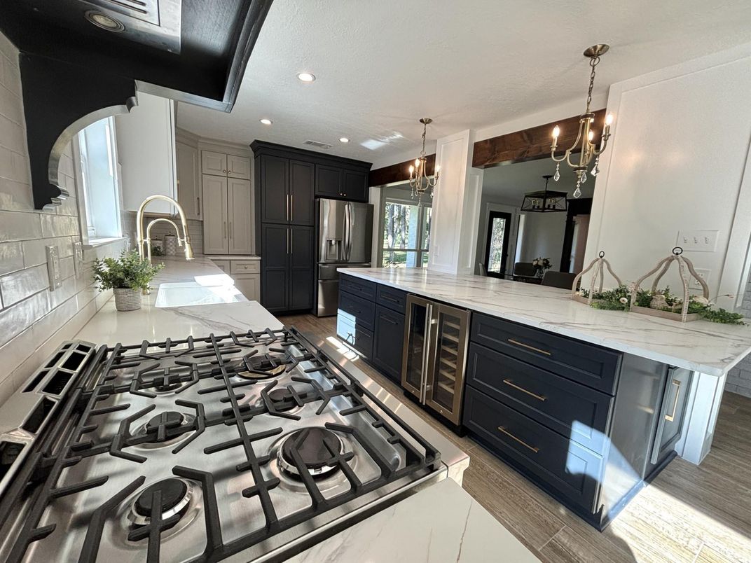 Chandelier, Interior, Kitchen, Pendant Lights, Recessed Lighting, Stainless Steel Appliances, Wood Texture Flooring