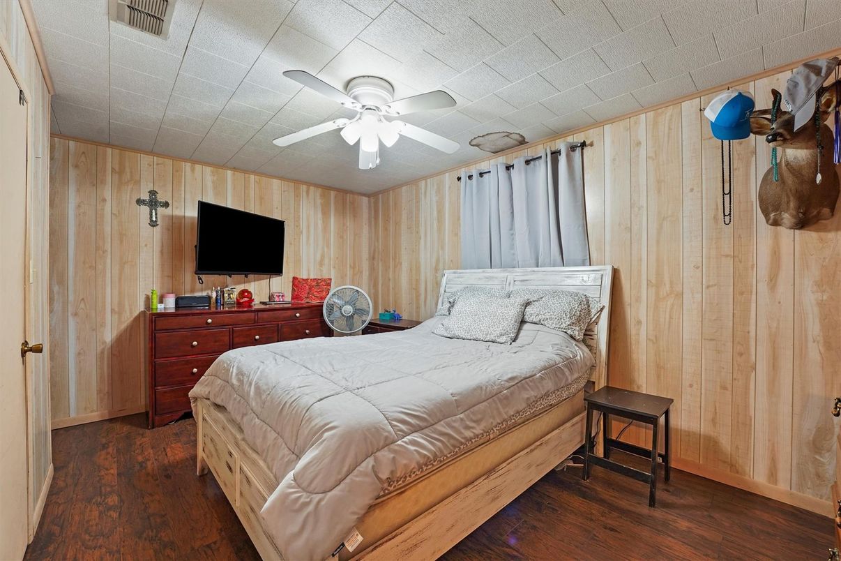 Bedroom, Interior, Wood Texture Flooring, Wooden Walls