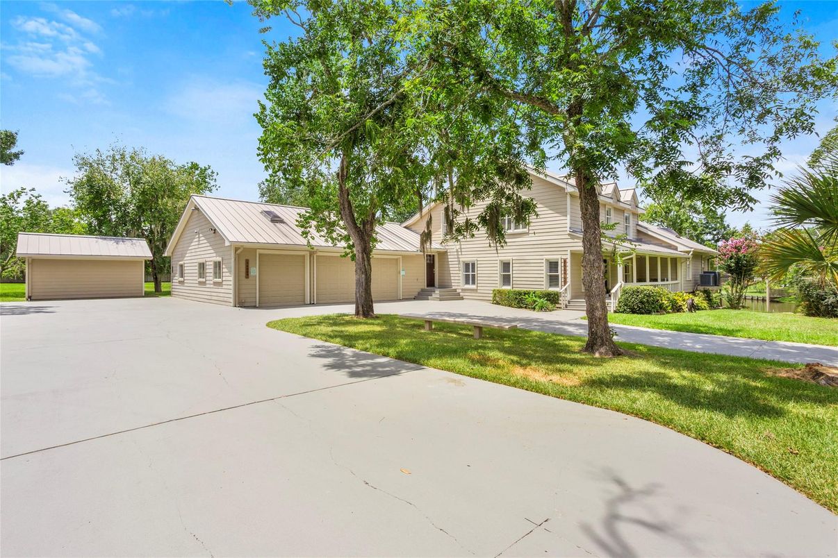 Backyard, Detached Garage, Exterior